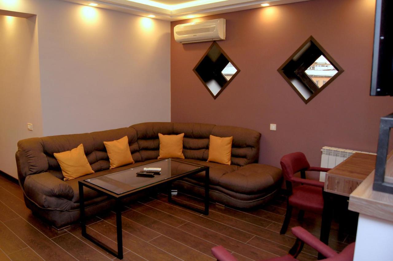 Moscow Boutique Hotel Yerevan Exterior foto
