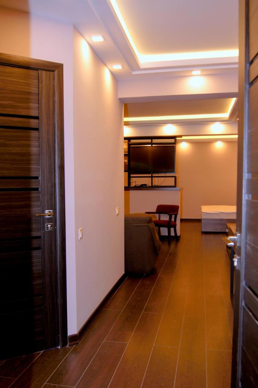 Moscow Boutique Hotel Yerevan Exterior foto