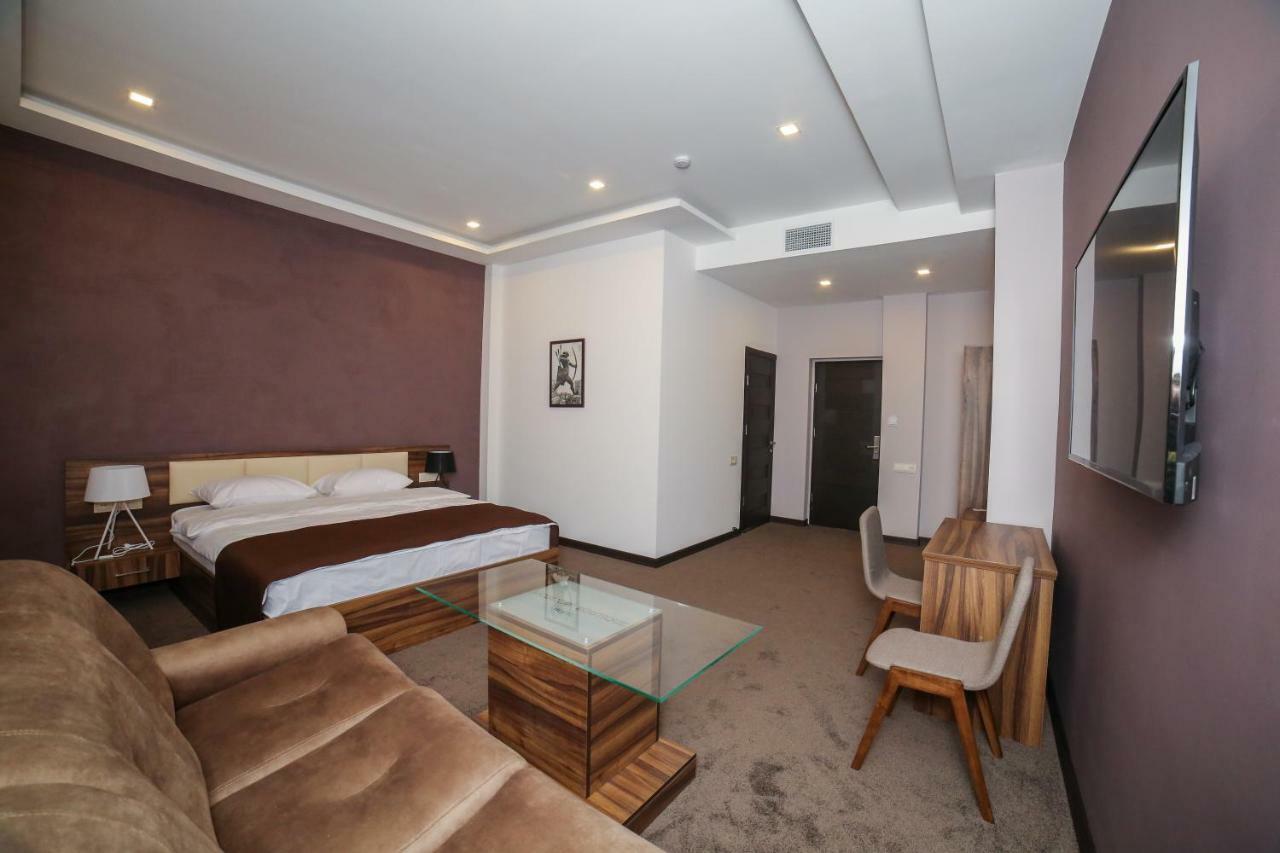 Moscow Boutique Hotel Yerevan Exterior foto